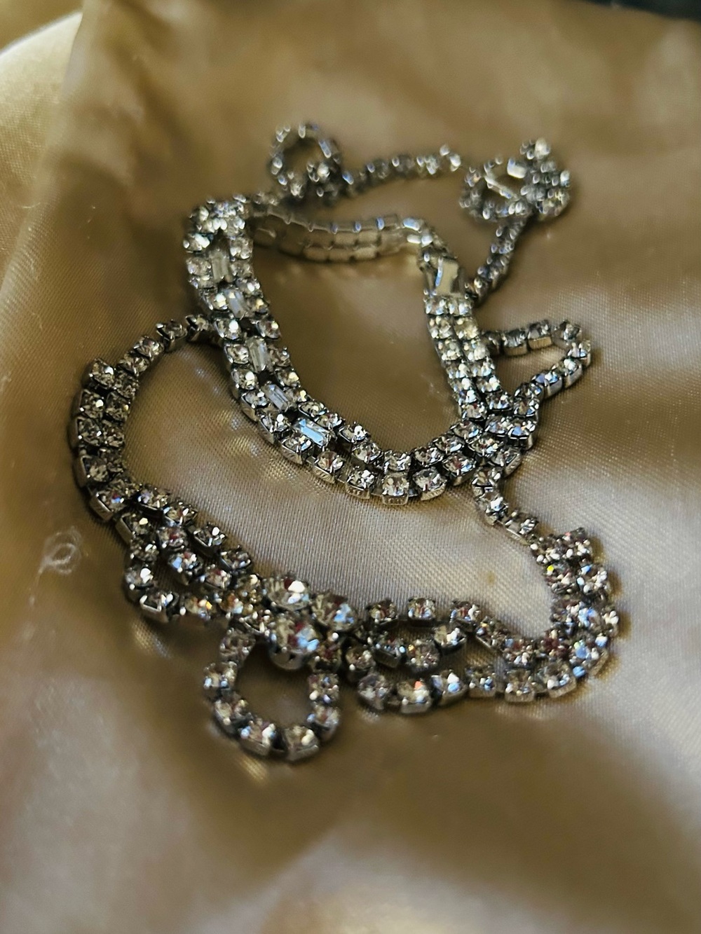VINTAGE Silver tone/ Rhinestone Statement Necklace and bracelet- Women Jewelry